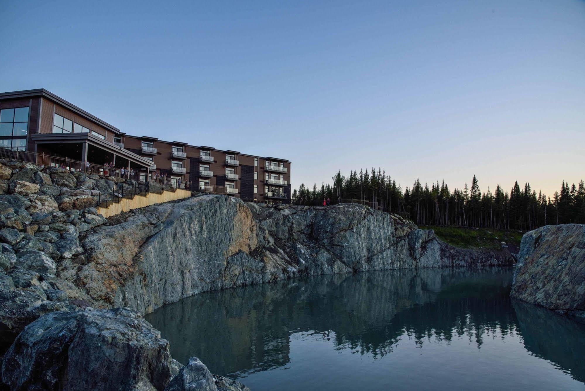Hotel Du Domaine, Centre De Villegiature Et De Congres Thetford Mines Ngoại thất bức ảnh